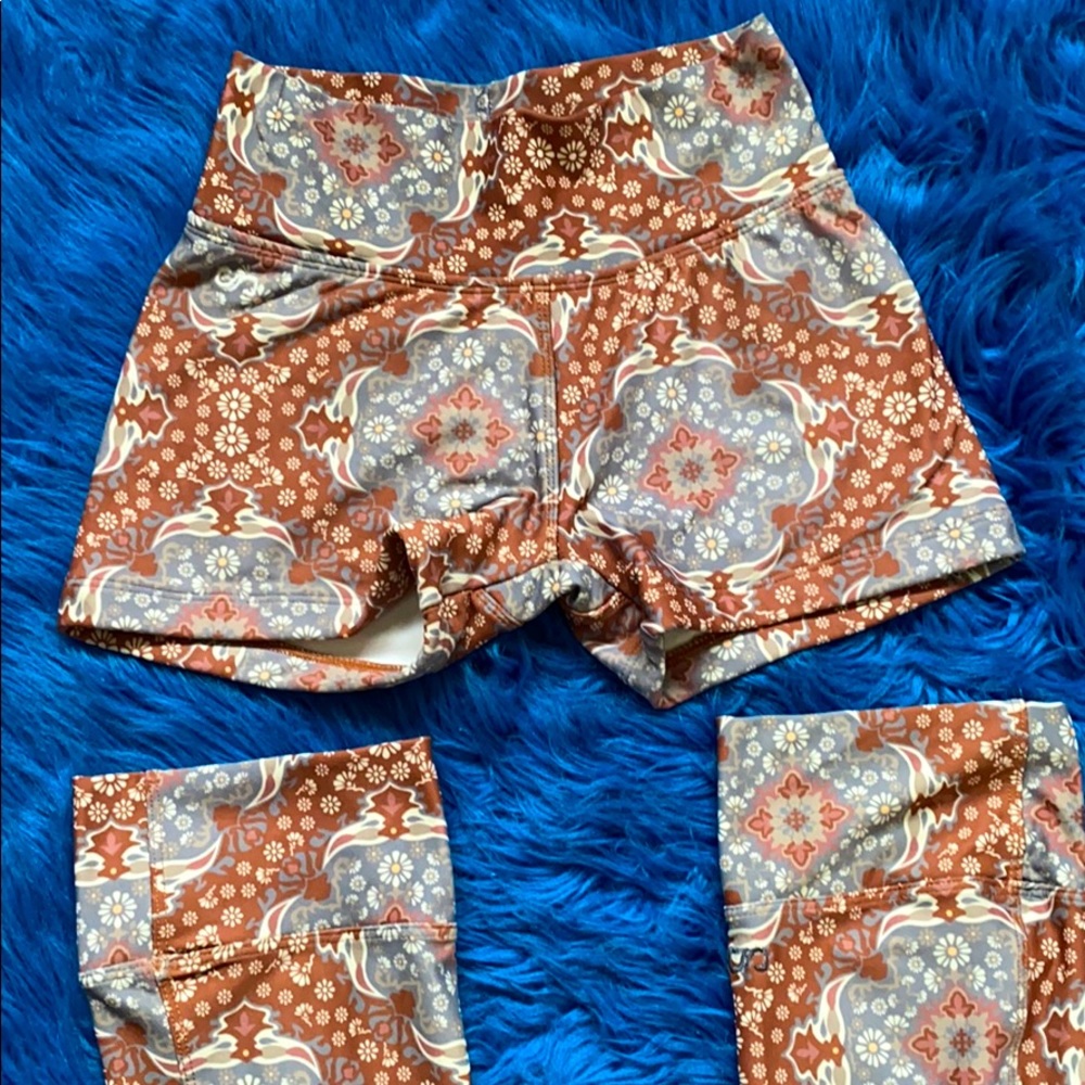 2 piece Set: Shorts & Leg-warmers